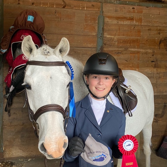 Meet your Posher, Laura - Picture 1 of 1